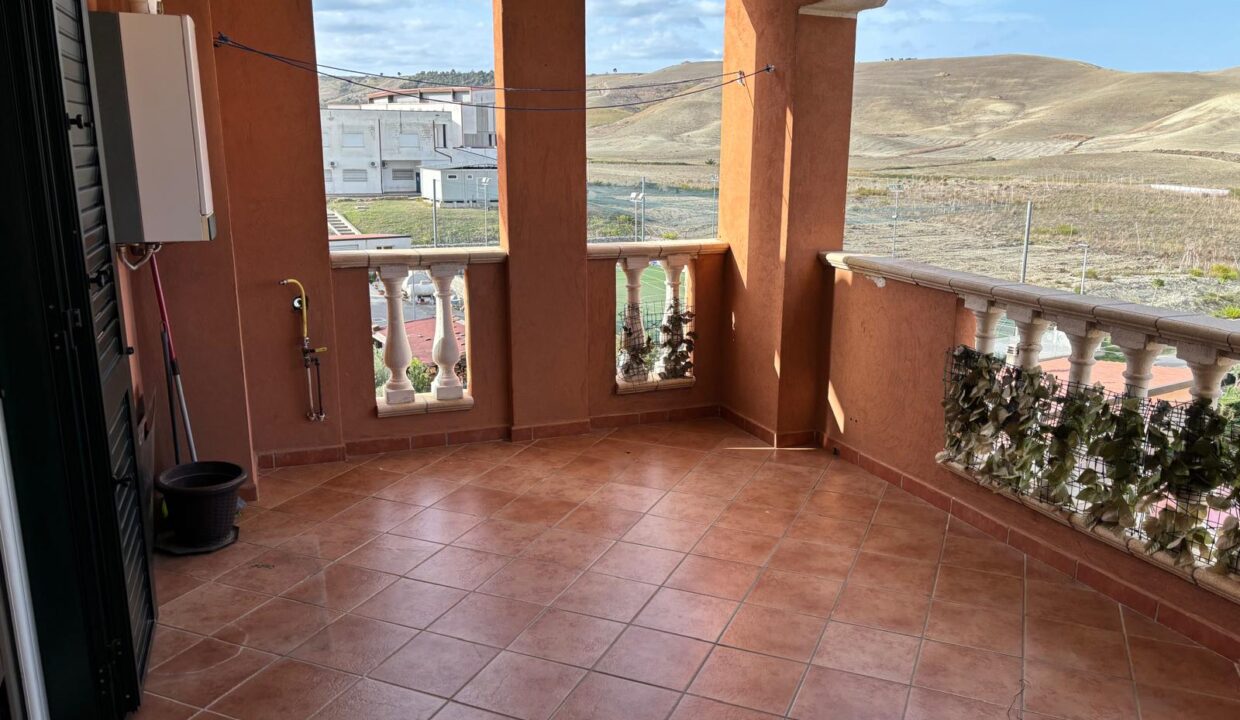 WhatsApp Image 2024-10-04 at 09.50.46 (15)