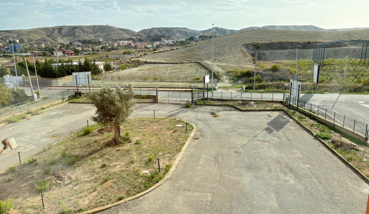 WhatsApp Image 2024-10-04 at 09.50.46 (18)