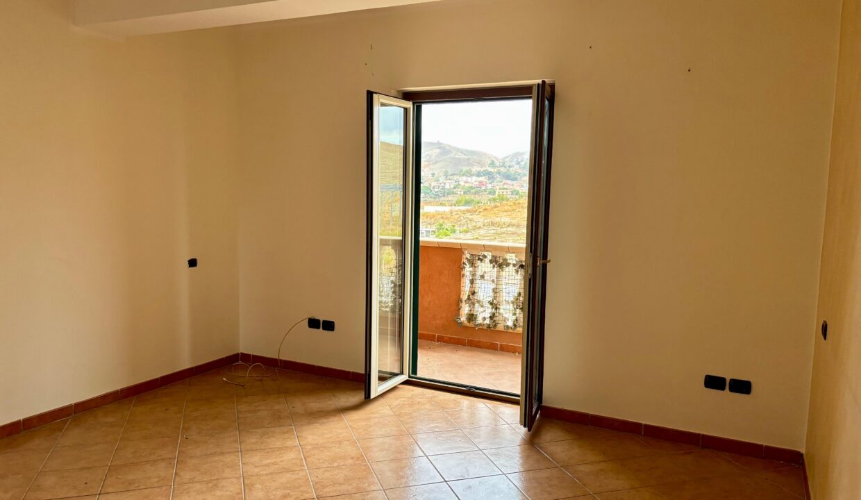 WhatsApp Image 2025-09-30 at 18.14.20 (2)