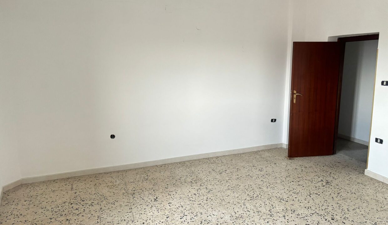 WhatsApp Image 2024-03-25 at 10.21.21 (2)