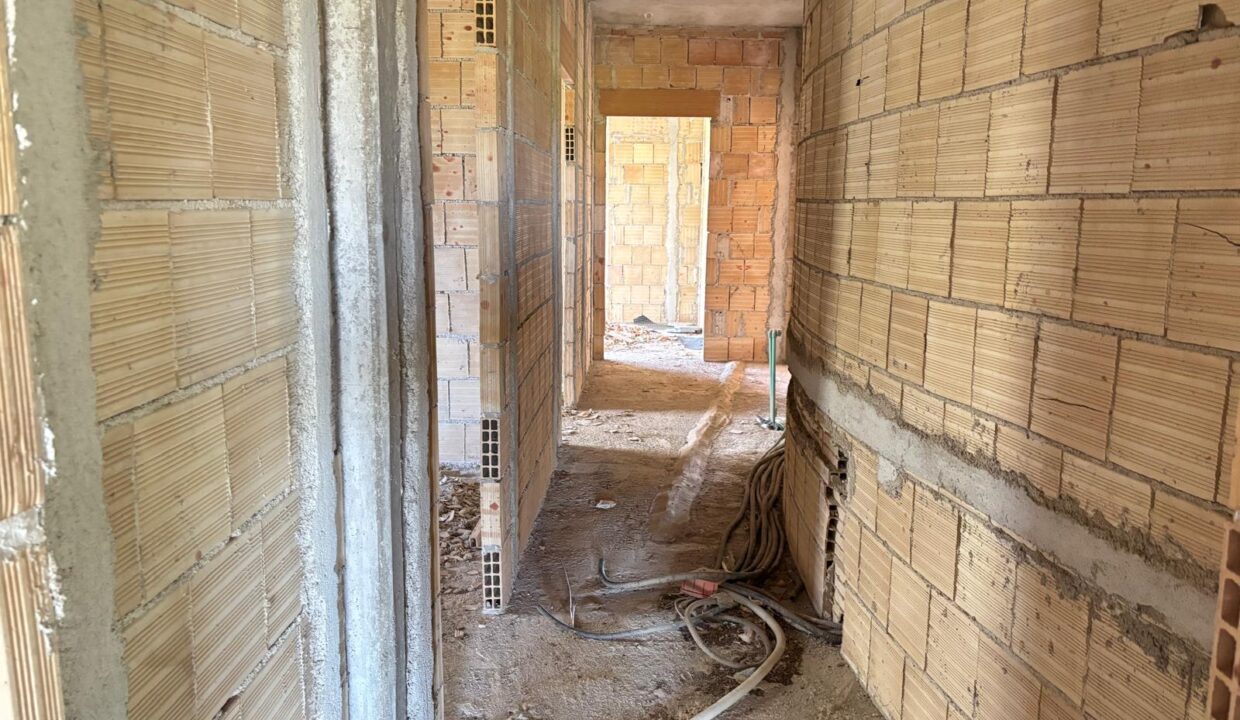 WhatsApp Image 2025-08-04 at 11.12.23 (14)