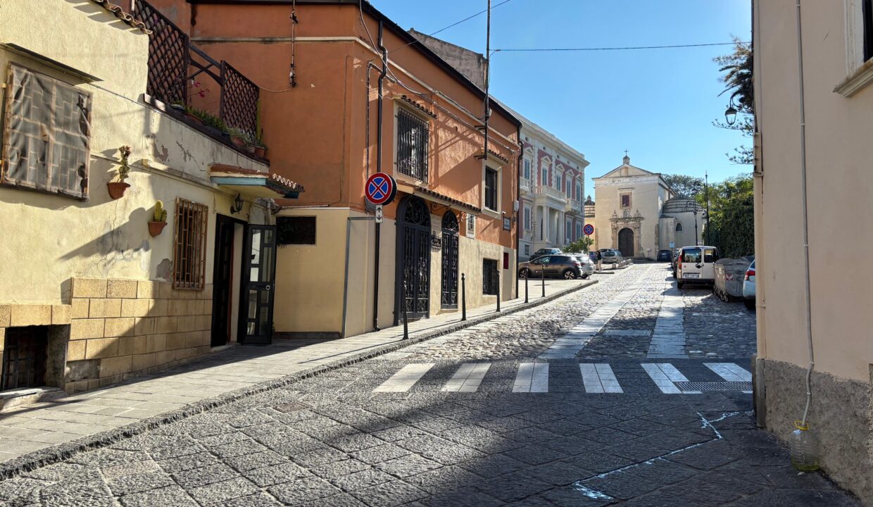 WhatsApp Image 2025-11-18 at 09.50.42 (1)