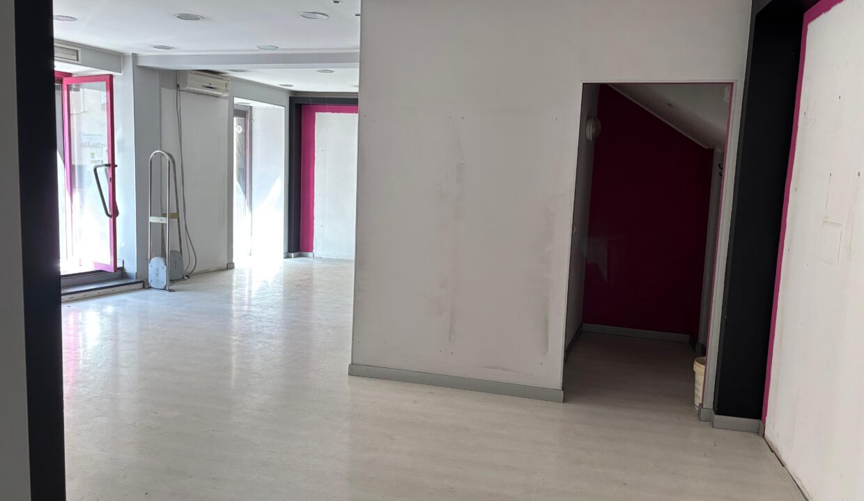 WhatsApp Image 2025-11-18 at 09.50.42 (11)