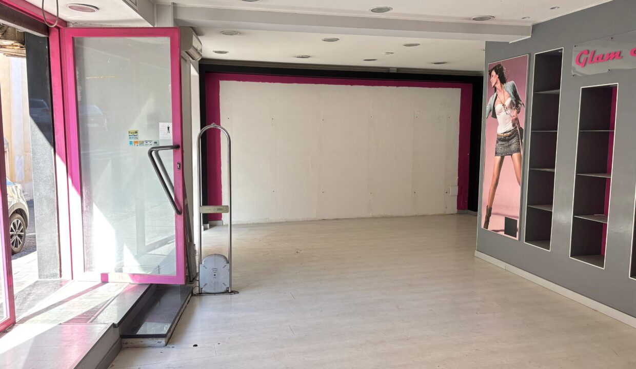 WhatsApp Image 2025-11-18 at 09.50.42 (7)