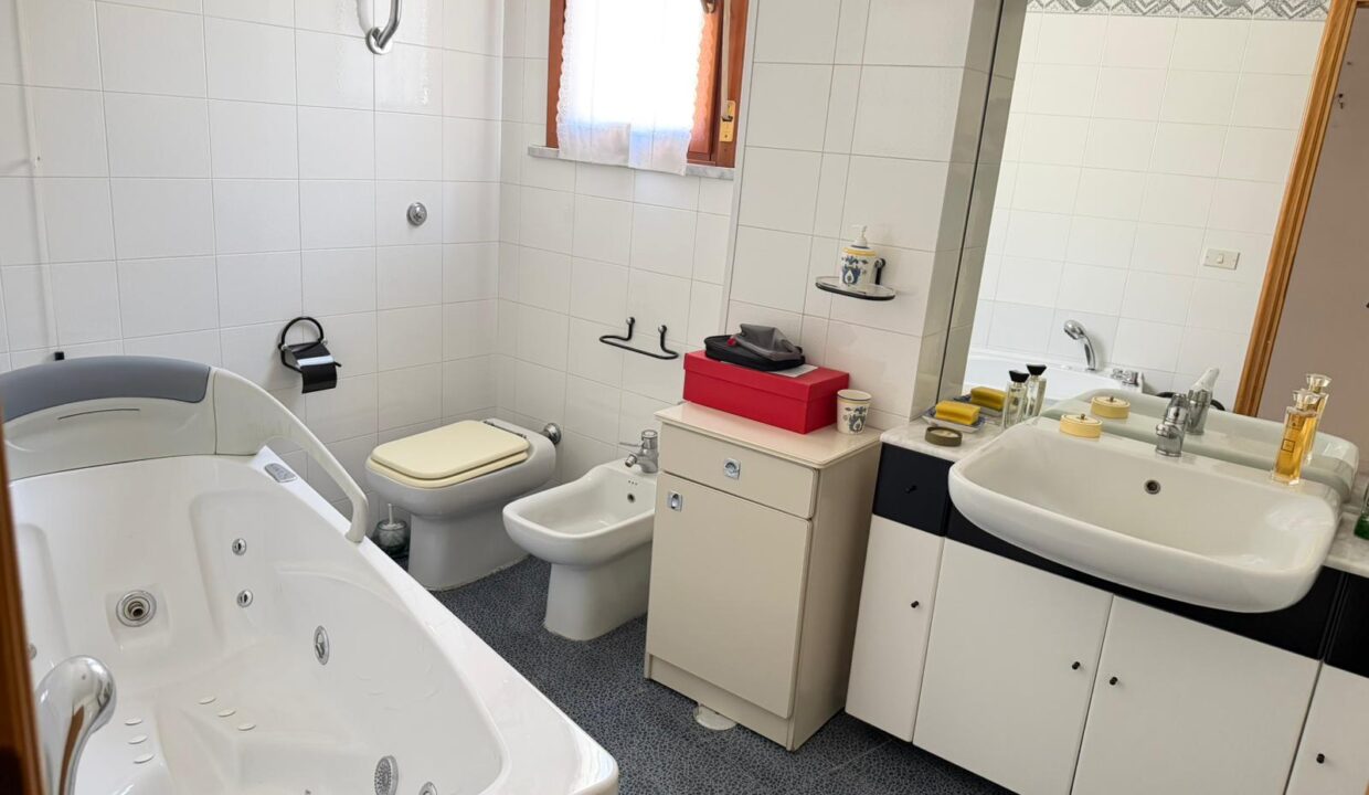 WhatsApp Image 2026-04-08 at 18.28.47